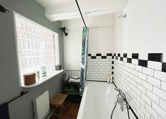 Charmante Maison De Village 度假居 *